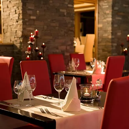 Restaurant Waldhaus 3*