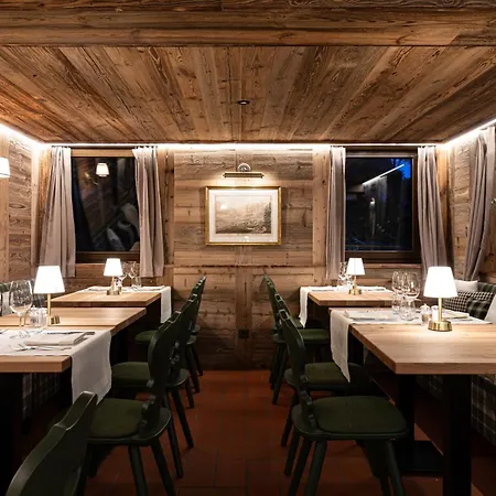 Restaurant Waldhaus لوكباد