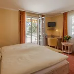 Restaurant Waldhaus Лойкербад