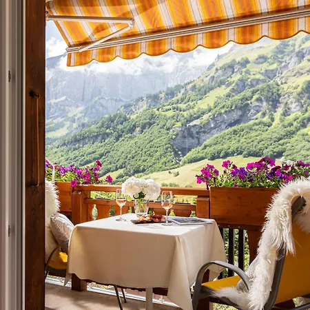 Restaurant Waldhaus ホテル