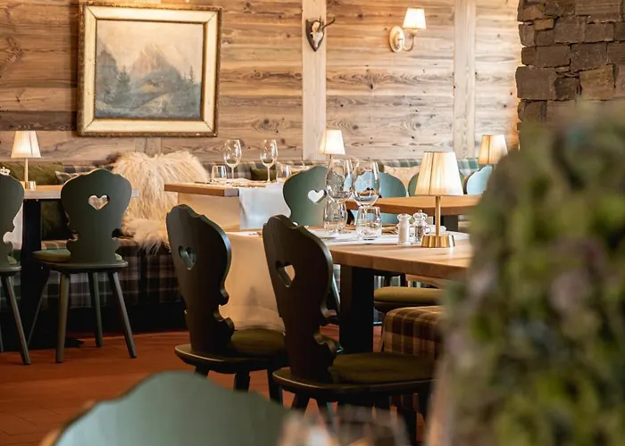 Restaurant Waldhaus Szálloda